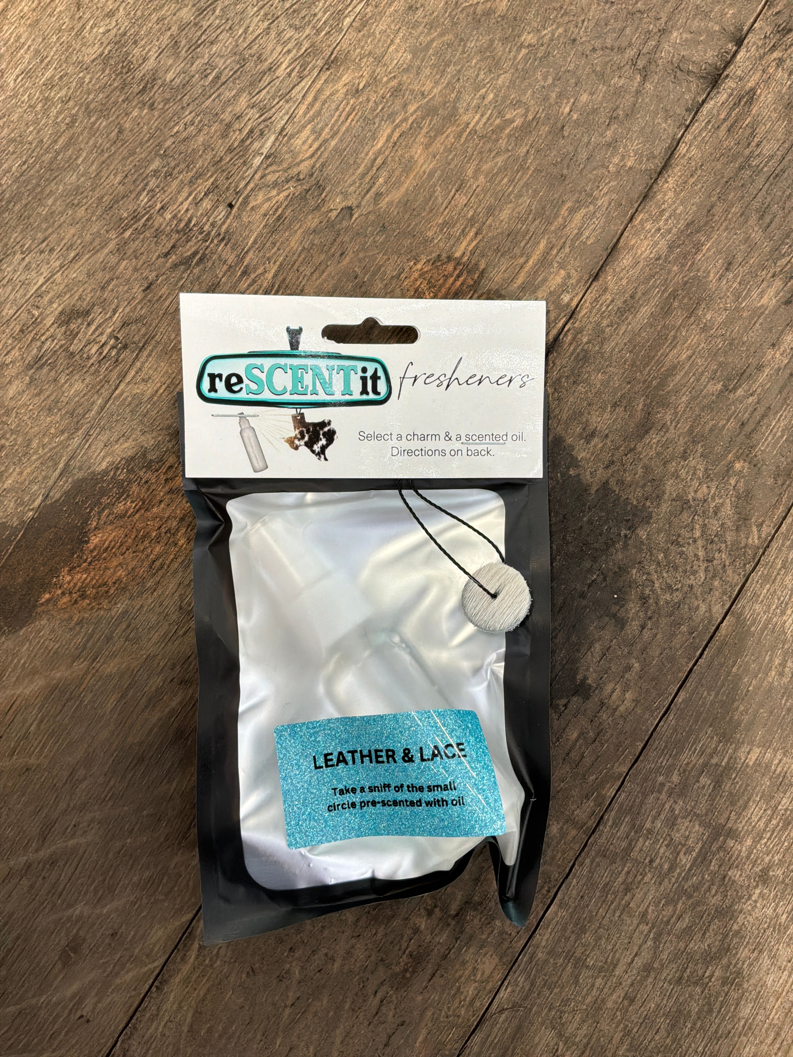 Re Scent air freshener spray leather and lace
