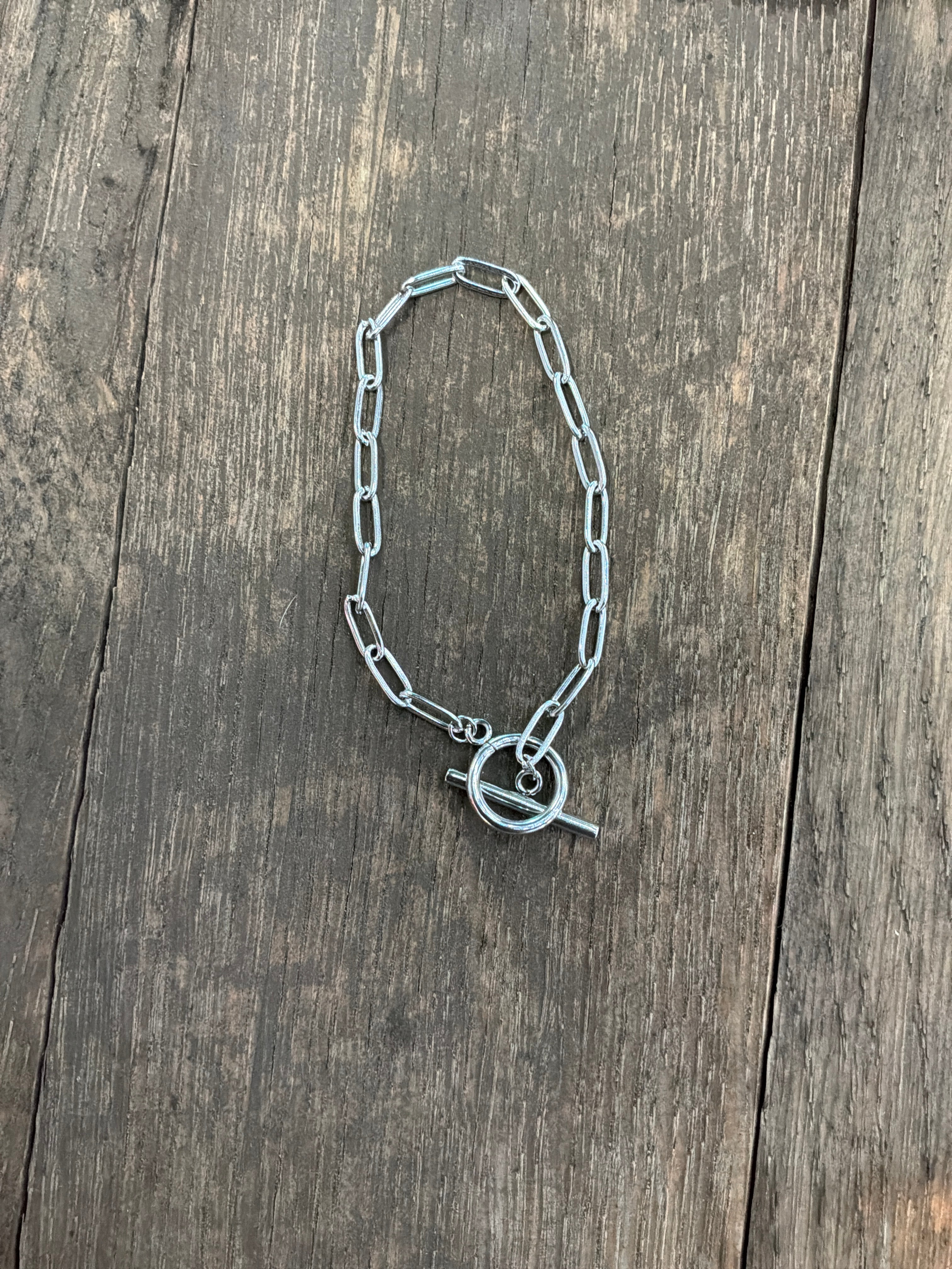 Silver loop bracelet