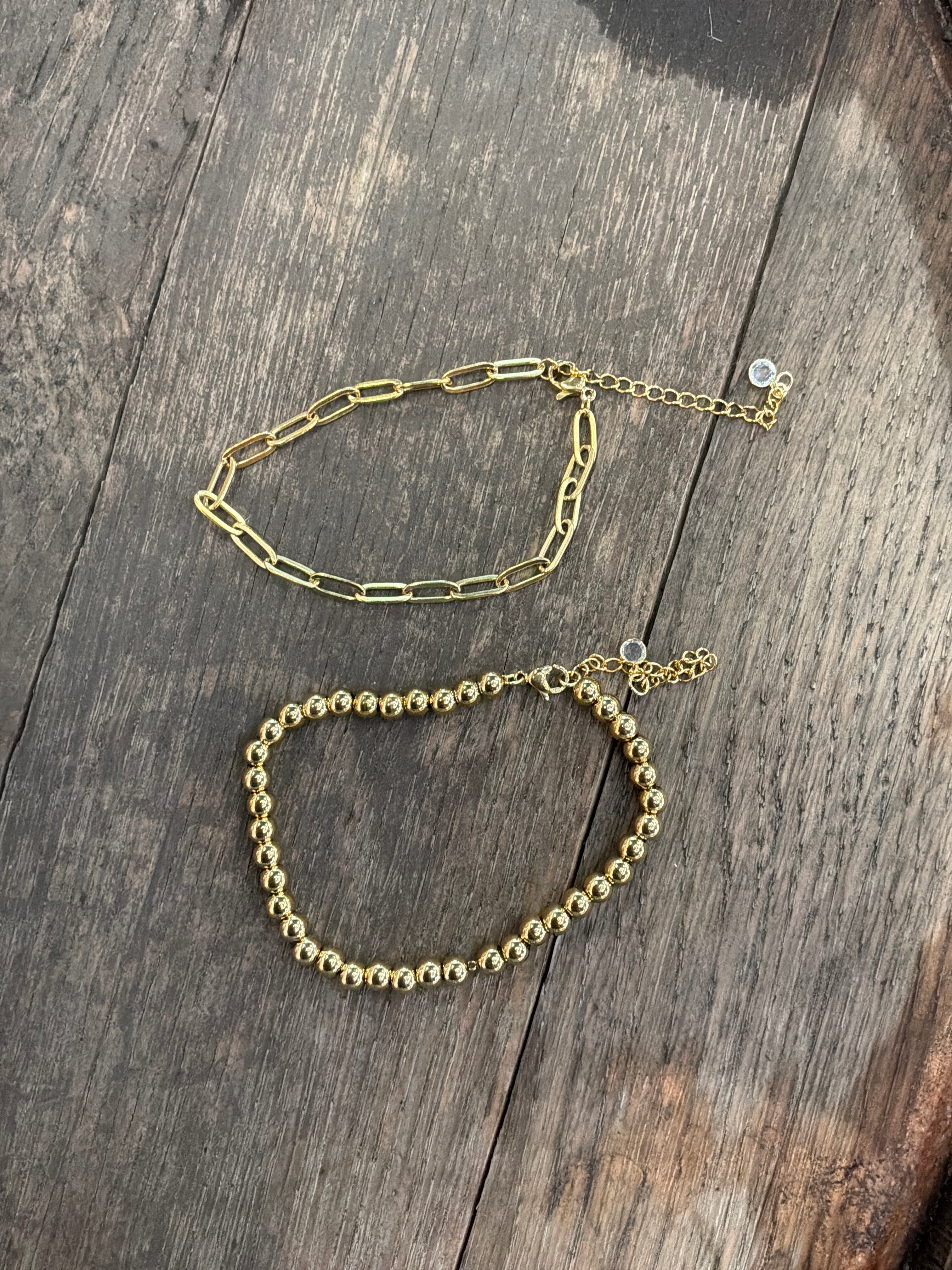 Gold bracelet set