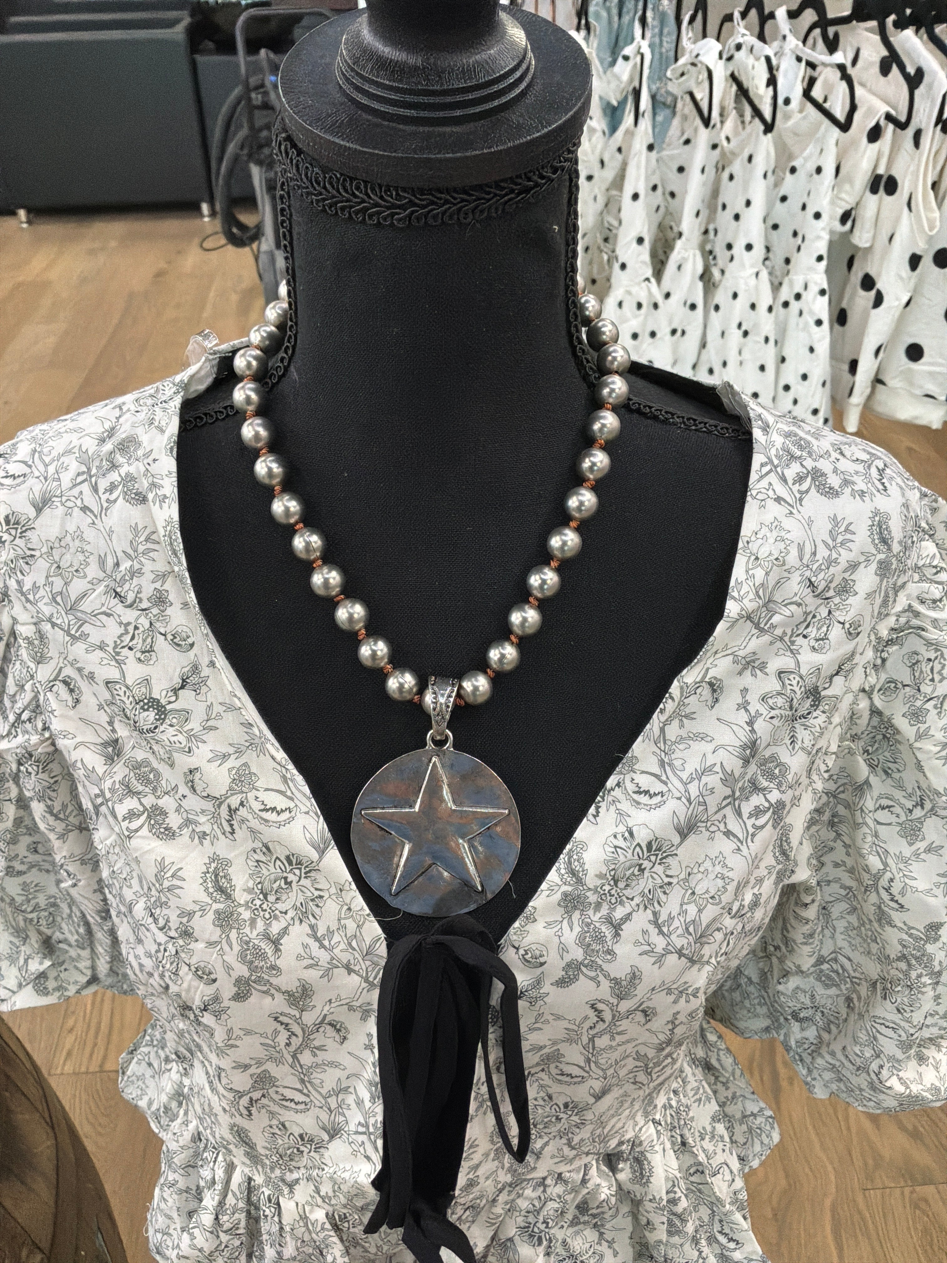 Star pendant chunky necklace