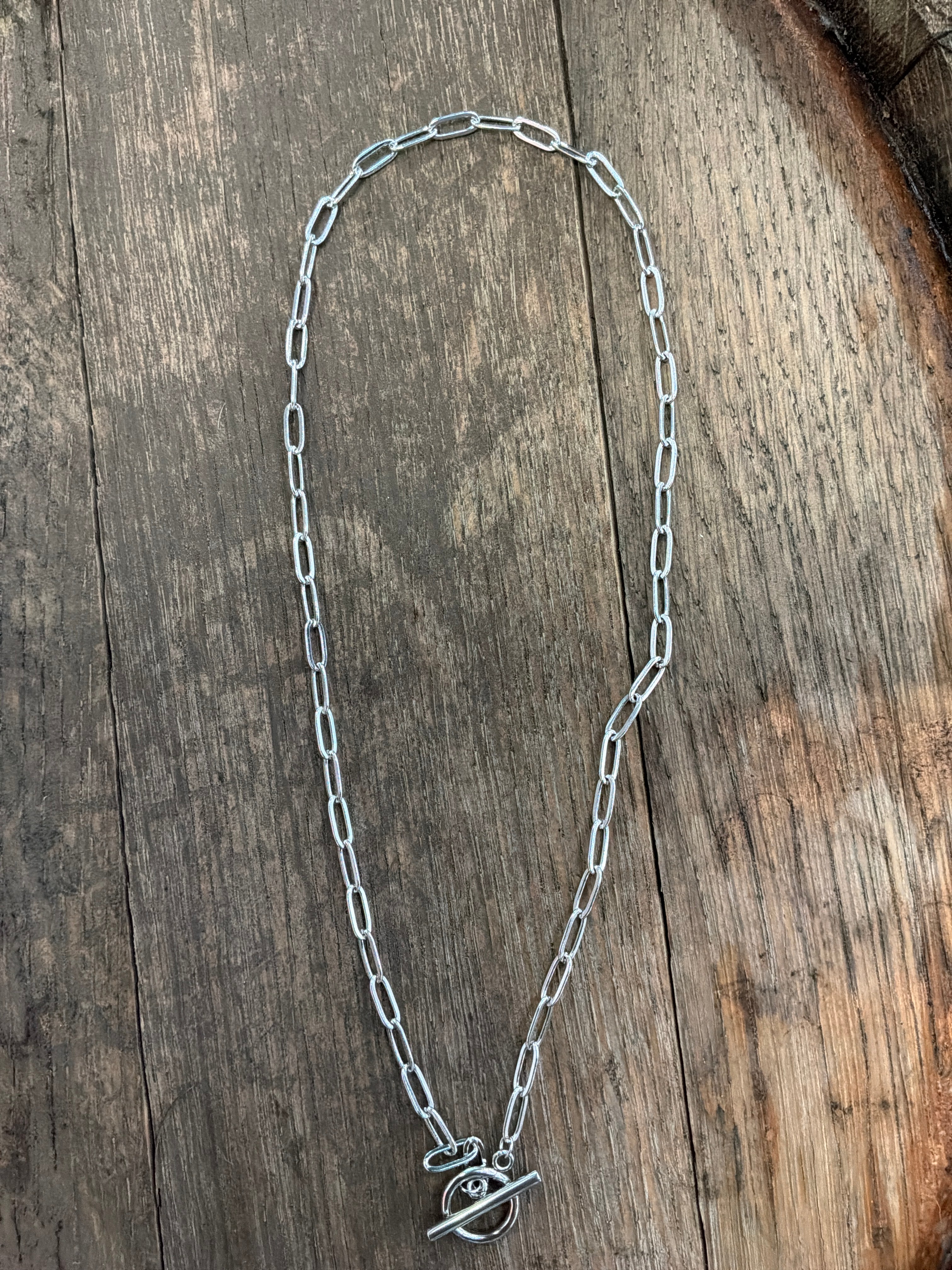 Silver loop necklace