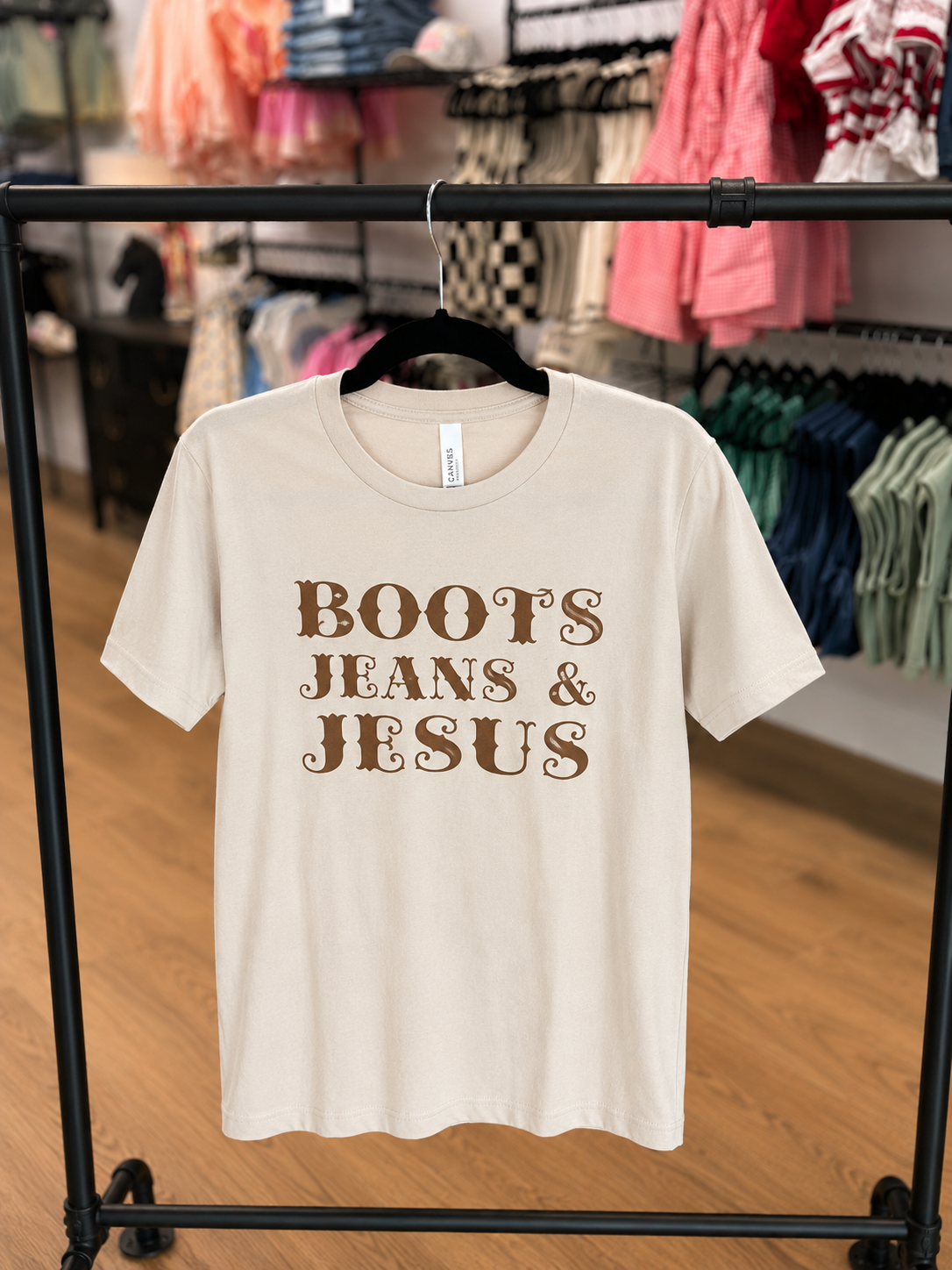 Boots jeans & Jesus t- shirt